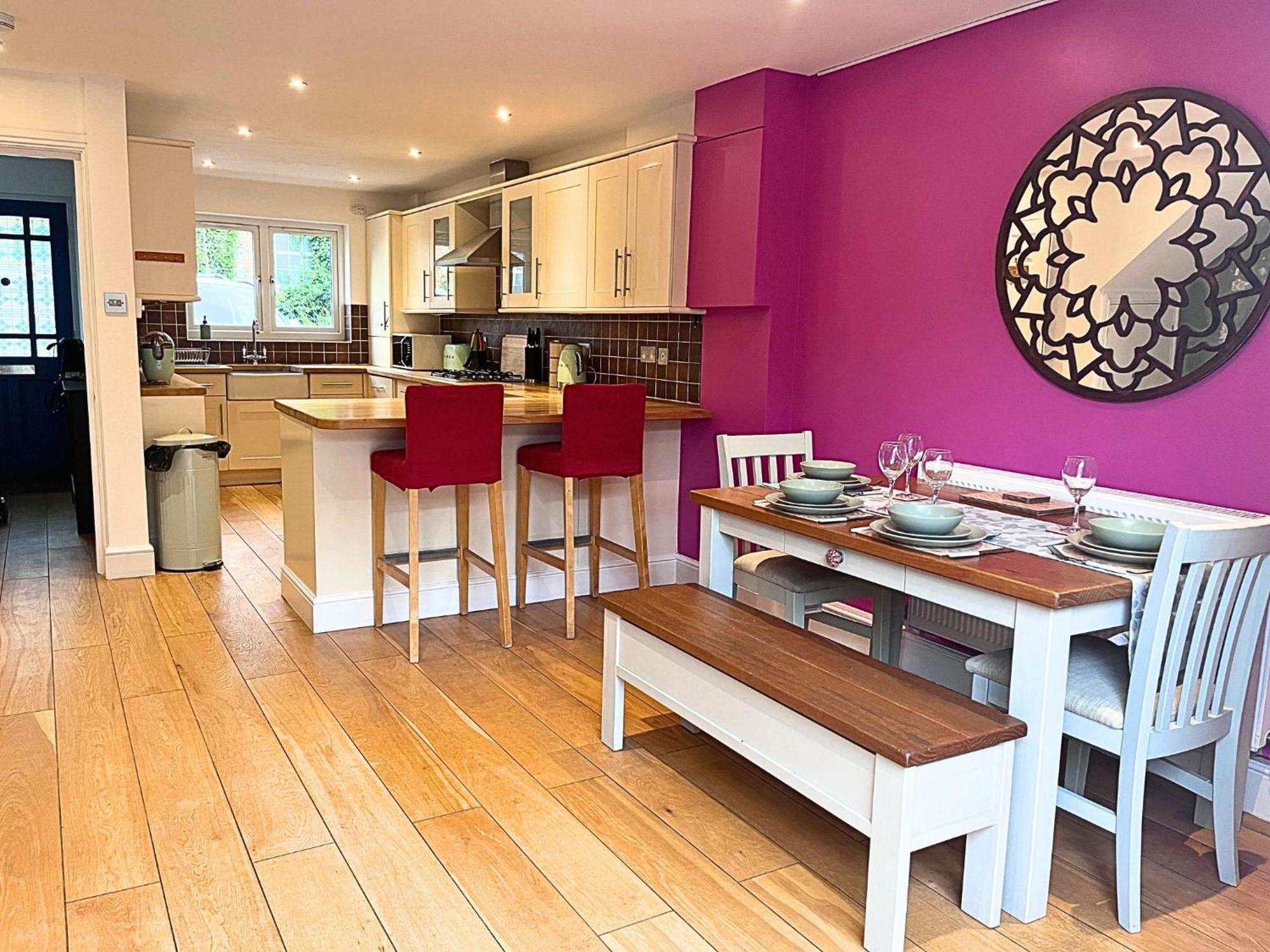 Jekyll'S On Hyde - Spacious Town House - Central Winchester - Free Parking, Sleeps 5 - By Xplus Stays Exteriér fotografie